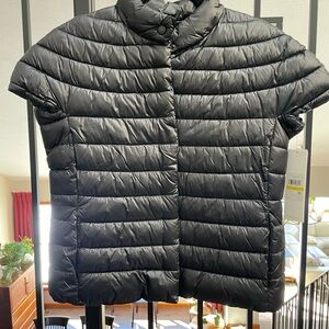 Calvin Klein Short Sleeve Black Puffer Jacket